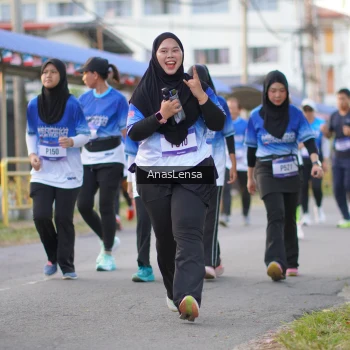 Runner Photo 3460955
