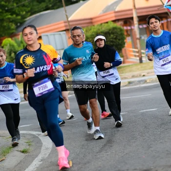 Runner Photo 3460990