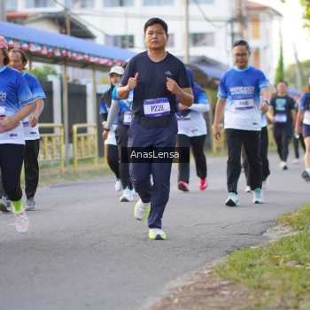 Runner Photo 3461052