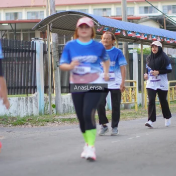 Runner Photo 3461055