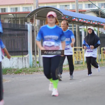 Runner Photo 3461063