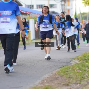 Runner Photo 3461151