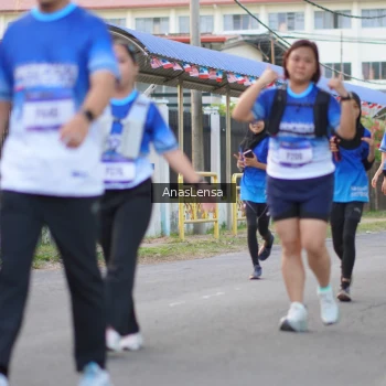 Runner Photo 3461165