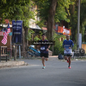 Runner Photo 3461172