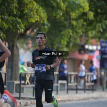 Runner Photo 3461251