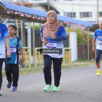 Runner Photo 3461303