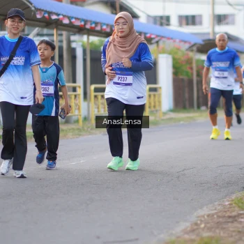 Runner Photo 3461306