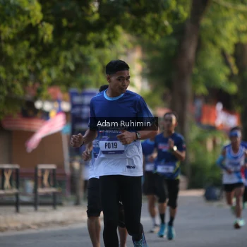 Runner Photo 3461354