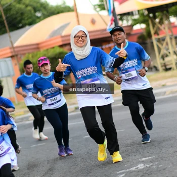 Runner Photo 3461355