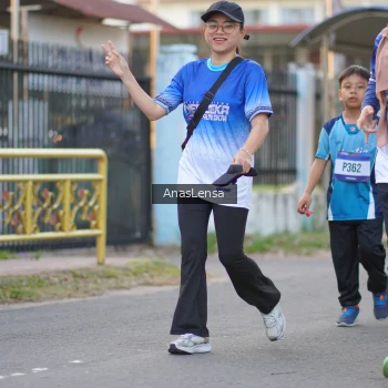Runner Photo 3461408