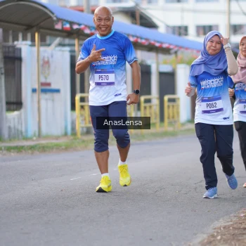 Runner Photo 3461418
