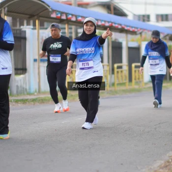 Runner Photo 3461550