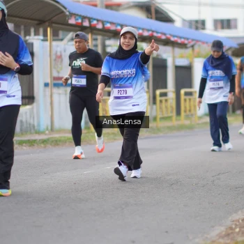 Runner Photo 3461552