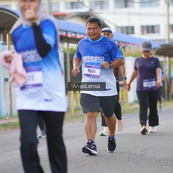Runner Photo 3461596