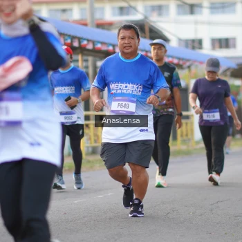 Runner Photo 3461598