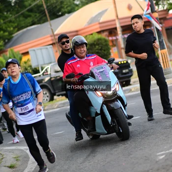 Runner Photo 3461602