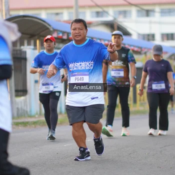 Runner Photo 3461612