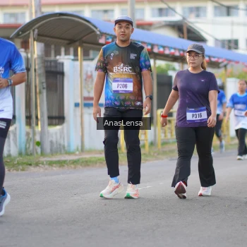 Runner Photo 3461619