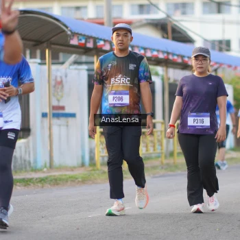 Runner Photo 3461627