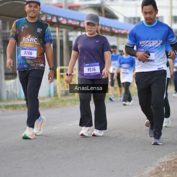 Runner Photo 3461631