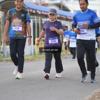 Runner Photo 3461649
