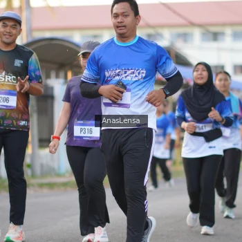 Runner Photo 3461654