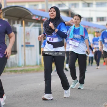 Runner Photo 3461659