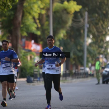 Runner Photo 3461669