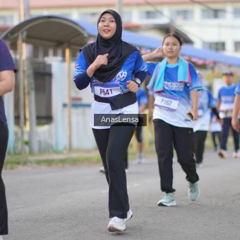 Runner Photo 3461675