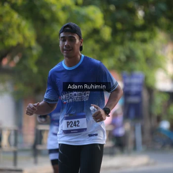 Runner Photo 3461693