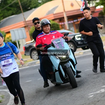 Runner Photo 3461696