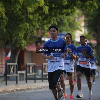 Runner Photo 3461737