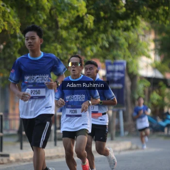 Runner Photo 3461746