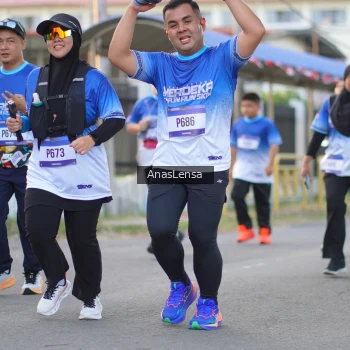 Runner Photo 3461751