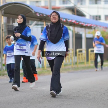 Runner Photo 3461766