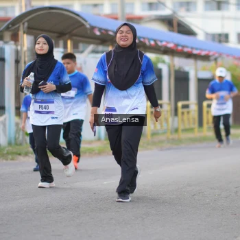 Runner Photo 3461769