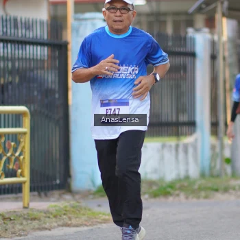 Runner Photo 3461796