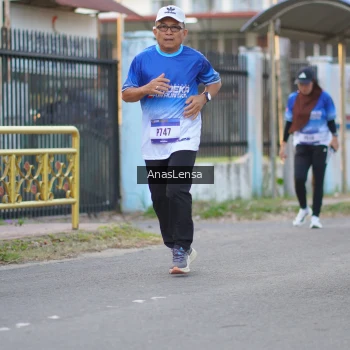 Runner Photo 3461797