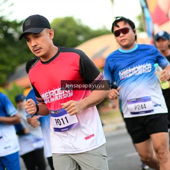Runner Photo 3461807