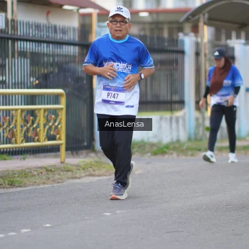 Runner Photo 3461813