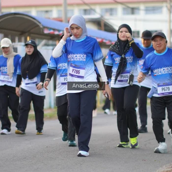 Runner Photo 3461816
