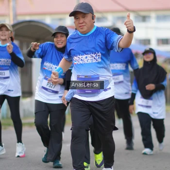 Runner Photo 3461845