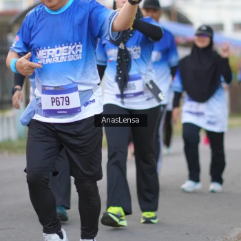 Runner Photo 3461863