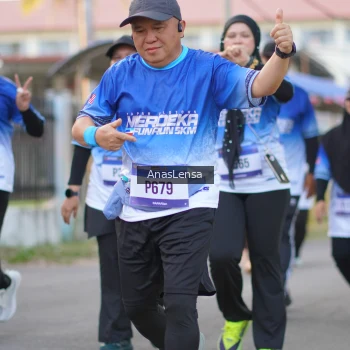 Runner Photo 3461865
