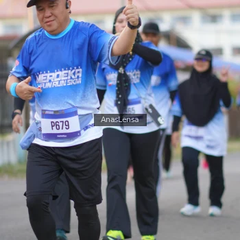 Runner Photo 3461872