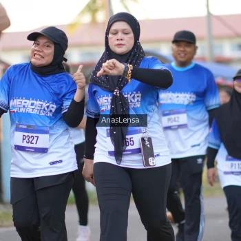 Runner Photo 3461885