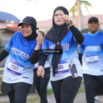 Runner Photo 3461896