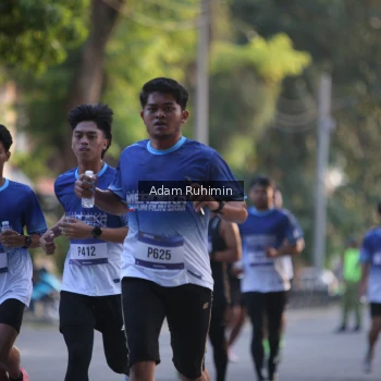 Runner Photo 3461911