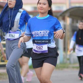 Runner Photo 3462133
