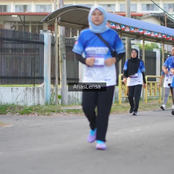 Runner Photo 3462312